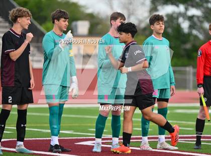 Thumbnail 1 in A&M Consolidated vs. East View (UIL 5A Region III Area Round) photogallery.