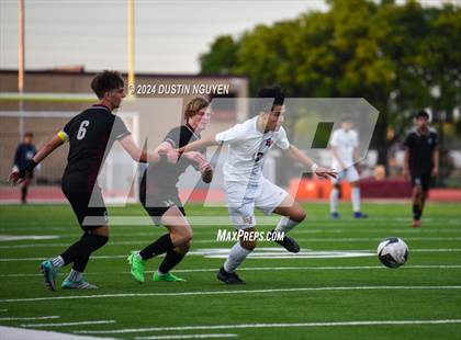 Thumbnail 2 in A&M Consolidated vs. East View (UIL 5A Region III Area Round) photogallery.