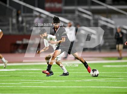 Thumbnail 1 in A&M Consolidated vs. East View (UIL 5A Region III Area Round) photogallery.