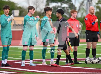 Thumbnail 2 in A&M Consolidated vs. East View (UIL 5A Region III Area Round) photogallery.