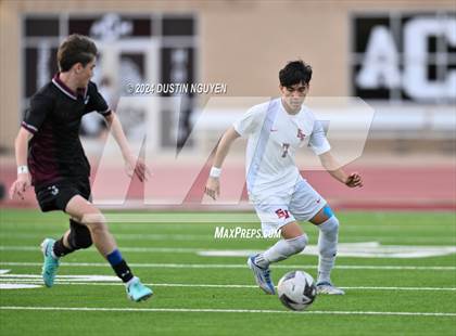 Thumbnail 1 in A&M Consolidated vs. East View (UIL 5A Region III Area Round) photogallery.