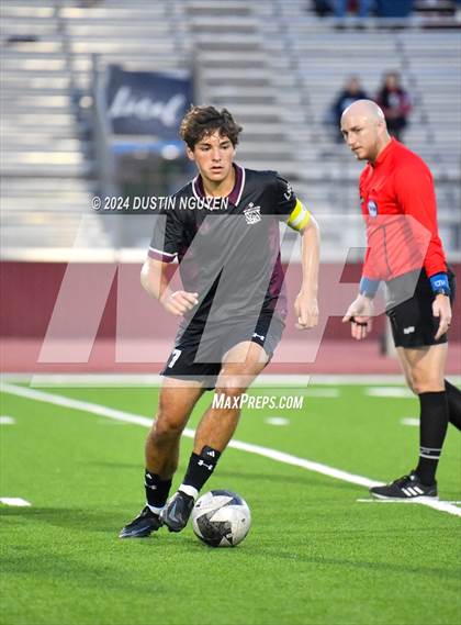 Thumbnail 3 in A&M Consolidated vs. East View (UIL 5A Region III Area Round) photogallery.