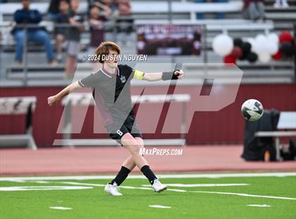 Thumbnail 2 in A&M Consolidated vs. East View (UIL 5A Region III Area Round) photogallery.