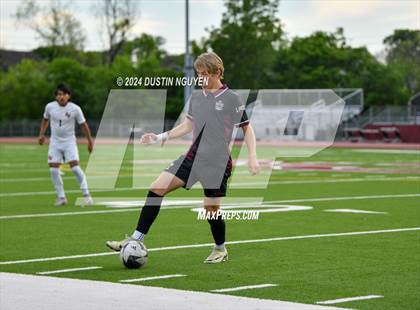 Thumbnail 1 in A&M Consolidated vs. East View (UIL 5A Region III Area Round) photogallery.
