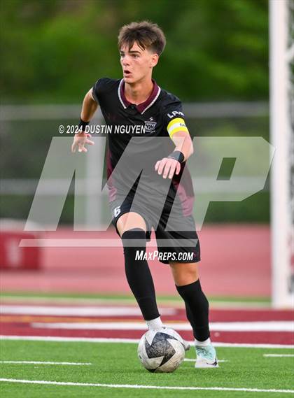 Thumbnail 1 in A&M Consolidated vs. East View (UIL 5A Region III Area Round) photogallery.