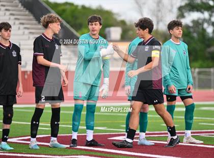 Thumbnail 3 in A&M Consolidated vs. East View (UIL 5A Region III Area Round) photogallery.