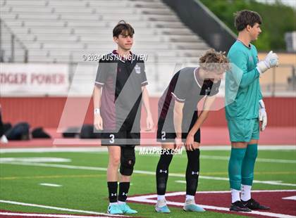 Thumbnail 3 in A&M Consolidated vs. East View (UIL 5A Region III Area Round) photogallery.