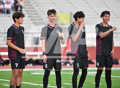 Thumbnail 3 in A&M Consolidated vs. East View (UIL 5A Region III Area Round) photogallery.