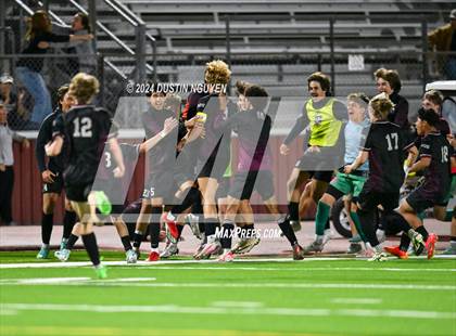 Thumbnail 3 in A&M Consolidated vs. East View (UIL 5A Region III Area Round) photogallery.