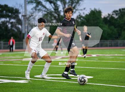 Thumbnail 2 in A&M Consolidated vs. East View (UIL 5A Region III Area Round) photogallery.