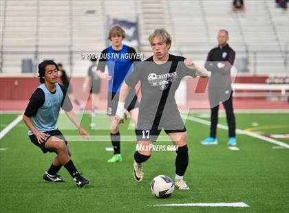 Thumbnail 3 in A&M Consolidated vs. East View (UIL 5A Region III Area Round) photogallery.