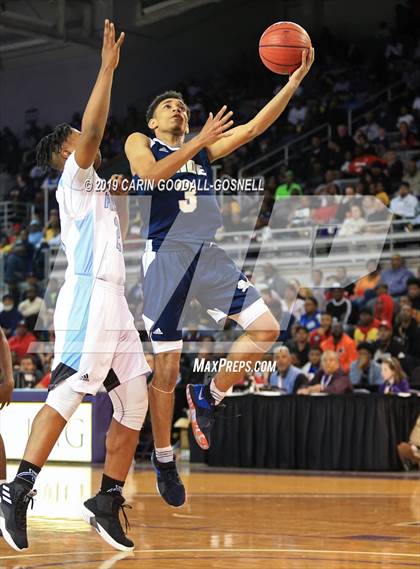 Thumbnail 3 in Washington County vs. Henderson Collegiate (NCHSAA 1A Regional Round) photogallery.
