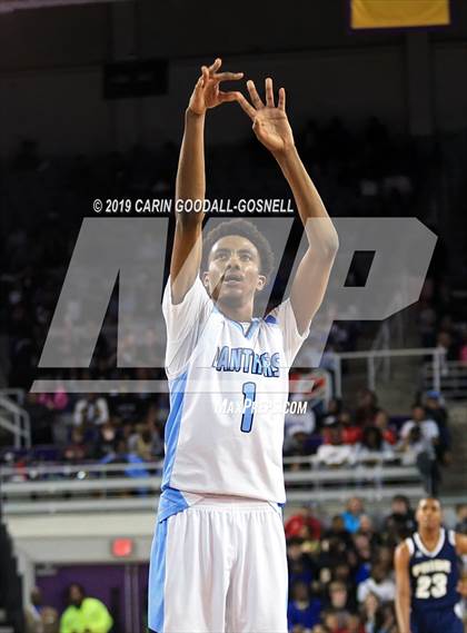Thumbnail 2 in Washington County vs. Henderson Collegiate (NCHSAA 1A Regional Round) photogallery.