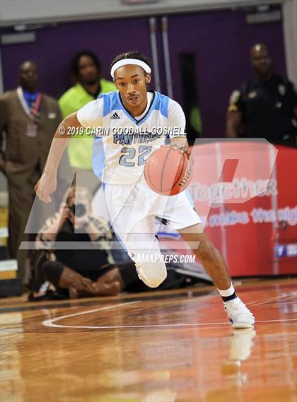 Thumbnail 2 in Washington County vs. Henderson Collegiate (NCHSAA 1A Regional Round) photogallery.