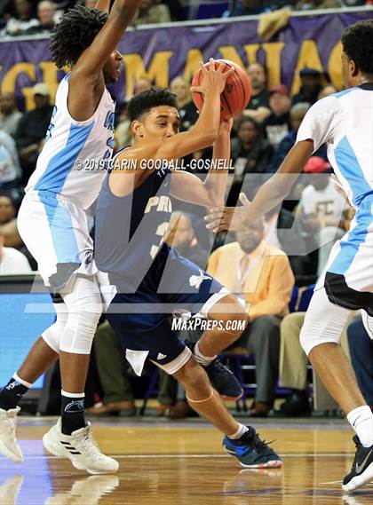 Thumbnail 2 in Washington County vs. Henderson Collegiate (NCHSAA 1A Regional Round) photogallery.