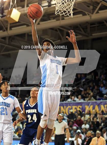 Thumbnail 2 in Washington County vs. Henderson Collegiate (NCHSAA 1A Regional Round) photogallery.