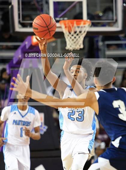 Thumbnail 2 in Washington County vs. Henderson Collegiate (NCHSAA 1A Regional Round) photogallery.