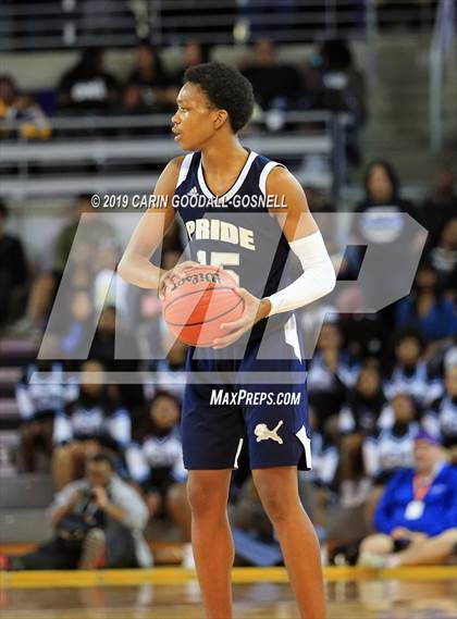 Thumbnail 3 in Washington County vs. Henderson Collegiate (NCHSAA 1A Regional Round) photogallery.