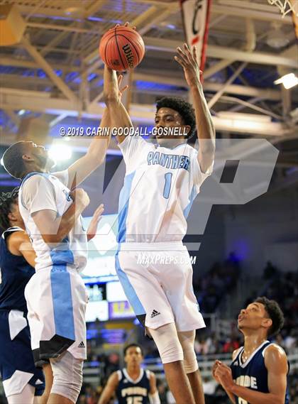 Thumbnail 2 in Washington County vs. Henderson Collegiate (NCHSAA 1A Regional Round) photogallery.