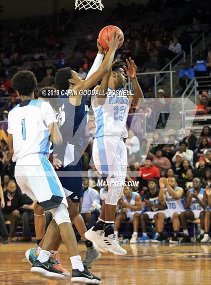 Thumbnail 2 in Washington County vs. Henderson Collegiate (NCHSAA 1A Regional Round) photogallery.