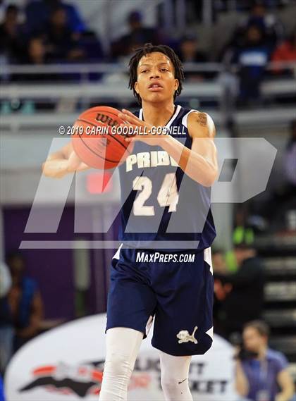 Thumbnail 2 in Washington County vs. Henderson Collegiate (NCHSAA 1A Regional Round) photogallery.