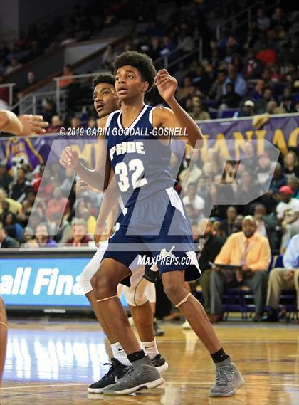 Thumbnail 2 in Washington County vs. Henderson Collegiate (NCHSAA 1A Regional Round) photogallery.