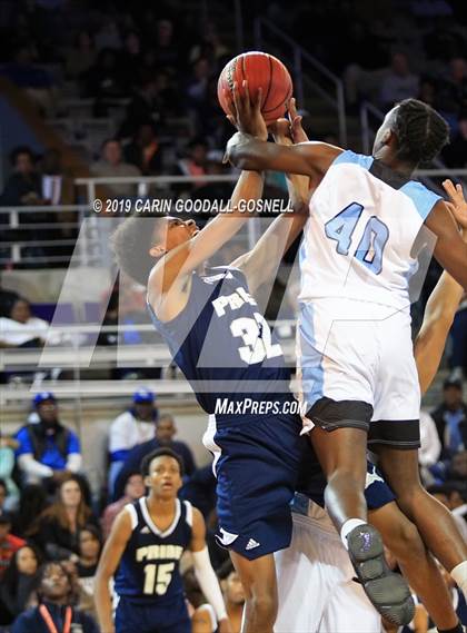 Thumbnail 2 in Washington County vs. Henderson Collegiate (NCHSAA 1A Regional Round) photogallery.
