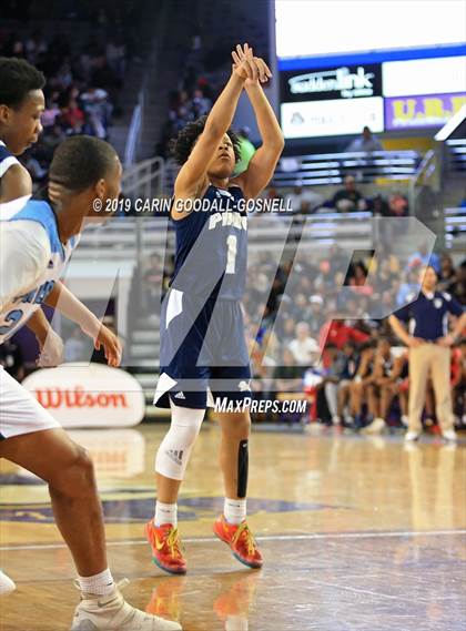 Thumbnail 3 in Washington County vs. Henderson Collegiate (NCHSAA 1A Regional Round) photogallery.