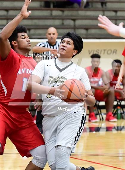Thumbnail 2 in Antonian Prep Vs Edison [Thomas A.] (SAISD Invitational) photogallery.
