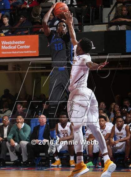 Thumbnail 3 in Saunders vs Mt. Vernon (Section 1 Class AA Semifinal) photogallery.
