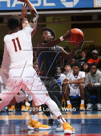 Thumbnail 3 in Saunders vs Mt. Vernon (Section 1 Class AA Semifinal) photogallery.