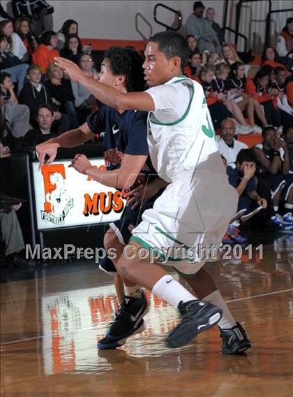 Thumbnail 3 in Cosumnes Oaks vs. St. Mary's (MLK Jr. Camillia Classic) photogallery.