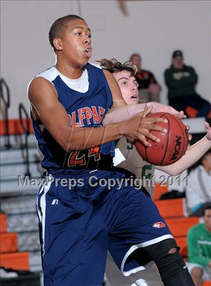 Thumbnail 1 in Cosumnes Oaks vs. St. Mary's (MLK Jr. Camillia Classic) photogallery.