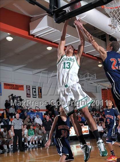 Thumbnail 2 in Cosumnes Oaks vs. St. Mary's (MLK Jr. Camillia Classic) photogallery.