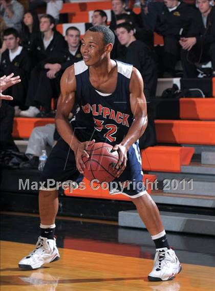 Thumbnail 1 in Cosumnes Oaks vs. St. Mary's (MLK Jr. Camillia Classic) photogallery.