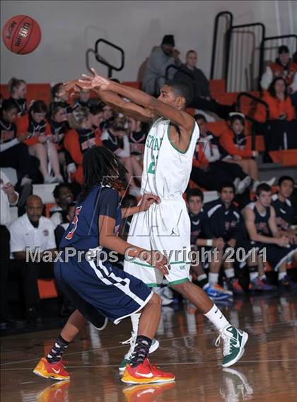 Thumbnail 3 in Cosumnes Oaks vs. St. Mary's (MLK Jr. Camillia Classic) photogallery.