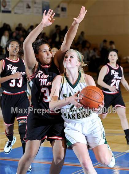 Thumbnail 3 in Santa Barbara vs. Rio Mesa photogallery.