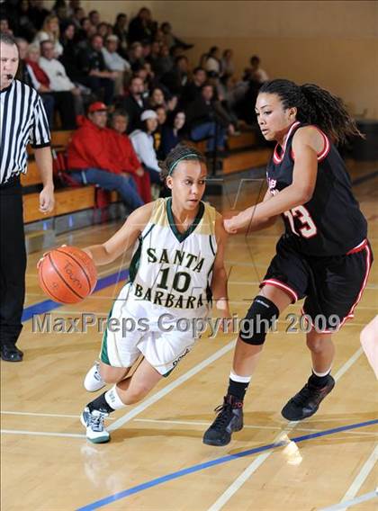 Thumbnail 3 in Santa Barbara vs. Rio Mesa photogallery.