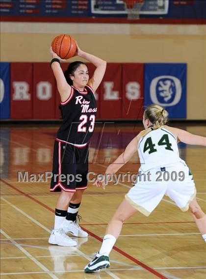 Thumbnail 2 in Santa Barbara vs. Rio Mesa photogallery.