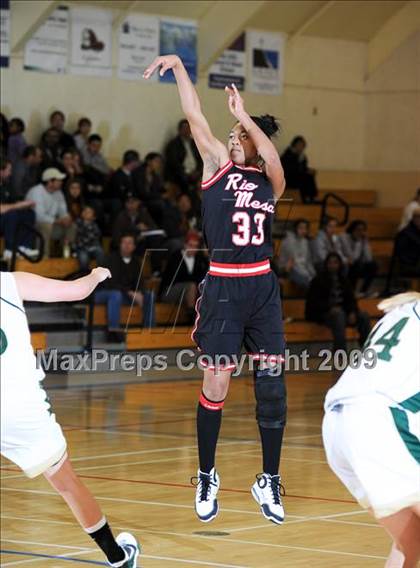 Thumbnail 2 in Santa Barbara vs. Rio Mesa photogallery.