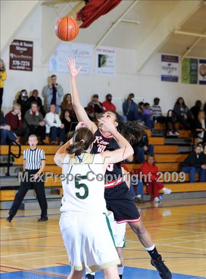 Thumbnail 2 in Santa Barbara vs. Rio Mesa photogallery.