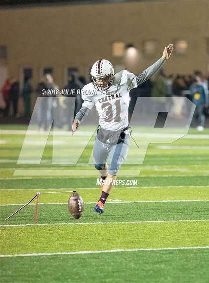 Thumbnail 3 in Lawrence Central @ Warren Central (IHSAA 6A Sectional Final)  photogallery.