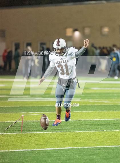Thumbnail 2 in Lawrence Central @ Warren Central (IHSAA 6A Sectional Final)  photogallery.