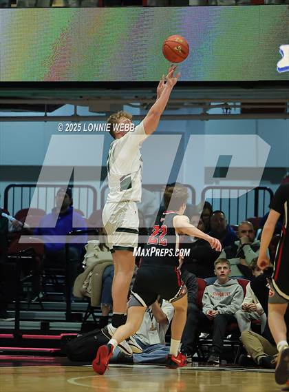 Thumbnail 3 in Rye vs. Yorktown (NYSPHSAA Section 1 Class AA Semifinal) photogallery.
