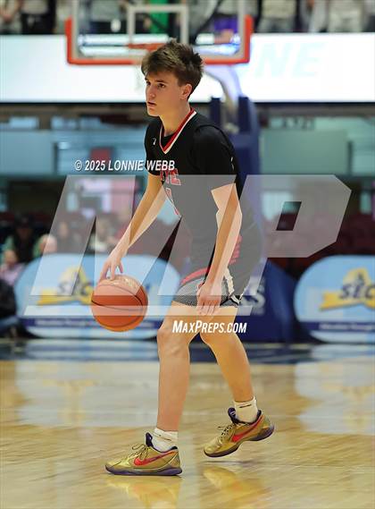 Thumbnail 2 in Rye vs. Yorktown (NYSPHSAA Section 1 Class AA Semifinal) photogallery.
