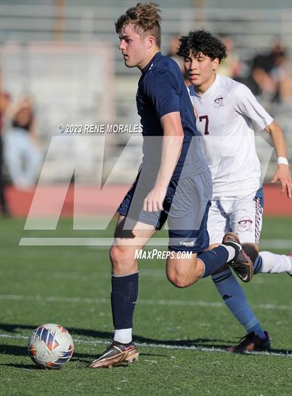 Thumbnail 2 in Fontana vs Crescenta Valley (CIF SS D3 Round 1 Playoff) photogallery.