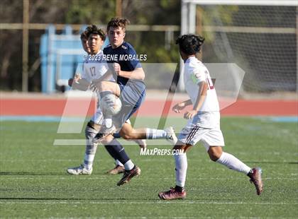 Thumbnail 3 in Fontana vs Crescenta Valley (CIF SS D3 Round 1 Playoff) photogallery.