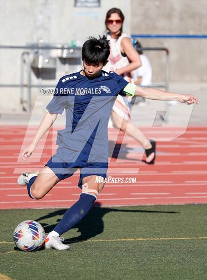 Thumbnail 1 in Fontana vs Crescenta Valley (CIF SS D3 Round 1 Playoff) photogallery.