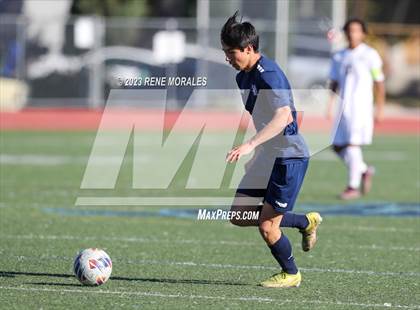 Thumbnail 2 in Fontana vs Crescenta Valley (CIF SS D3 Round 1 Playoff) photogallery.