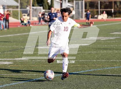 Thumbnail 1 in Fontana vs Crescenta Valley (CIF SS D3 Round 1 Playoff) photogallery.